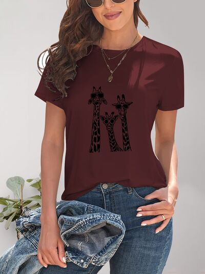 Giraffe Graphic T-Shirt